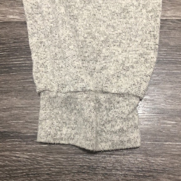 Caution To The Wind Joggers - Picture 2 of 7